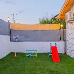 Ozbi-conservative In Camkoy For 4 Person フェティエ