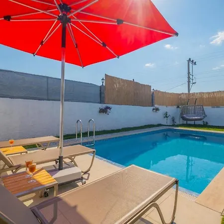 Vila Ozbi-conservative In Camkoy For 4 Person