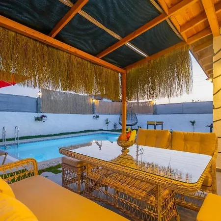Ozbi-conservative In Camkoy For 4 Person * Fethiye